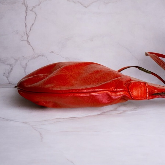 VINTAGE Purse Red Genuine Leather Crossbody / Shoulder 80s 90s Hobo Bold Spirit - Picture 5 of 14